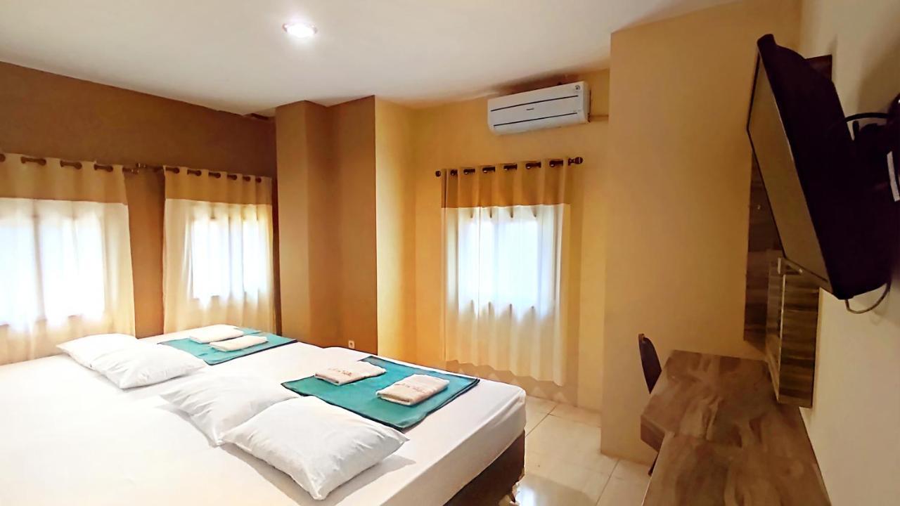 Hotel Syariah Larismanis Семаранг Екстер'єр фото